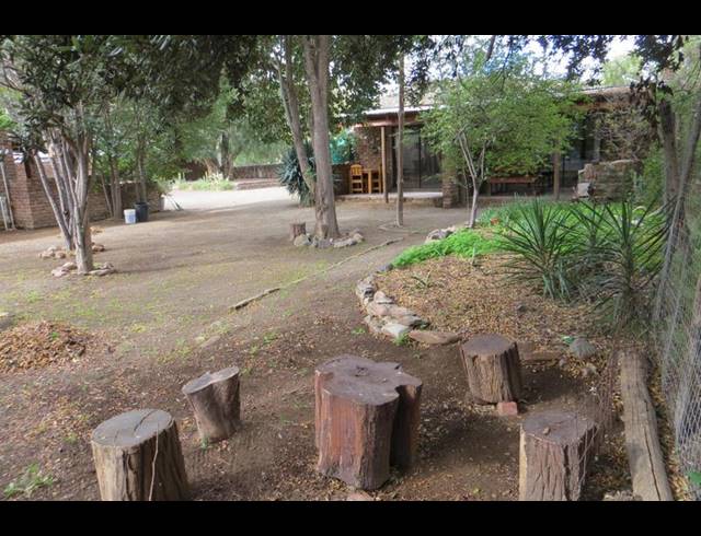 6 BEDROOM HOUSE FOR SALE IN NIEU BETHESDA